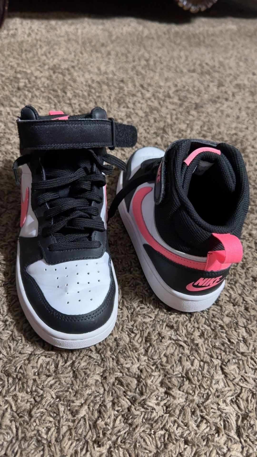 Tenis Nike Size 5Y