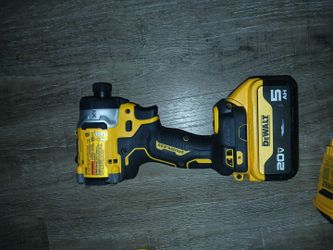 Dewalt drill and battery