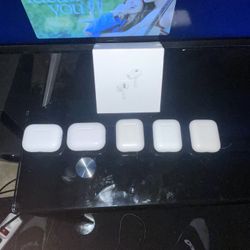 6 AirPods (Read Description 