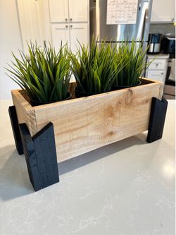 🪴 Custom Cedar Planters 🪴