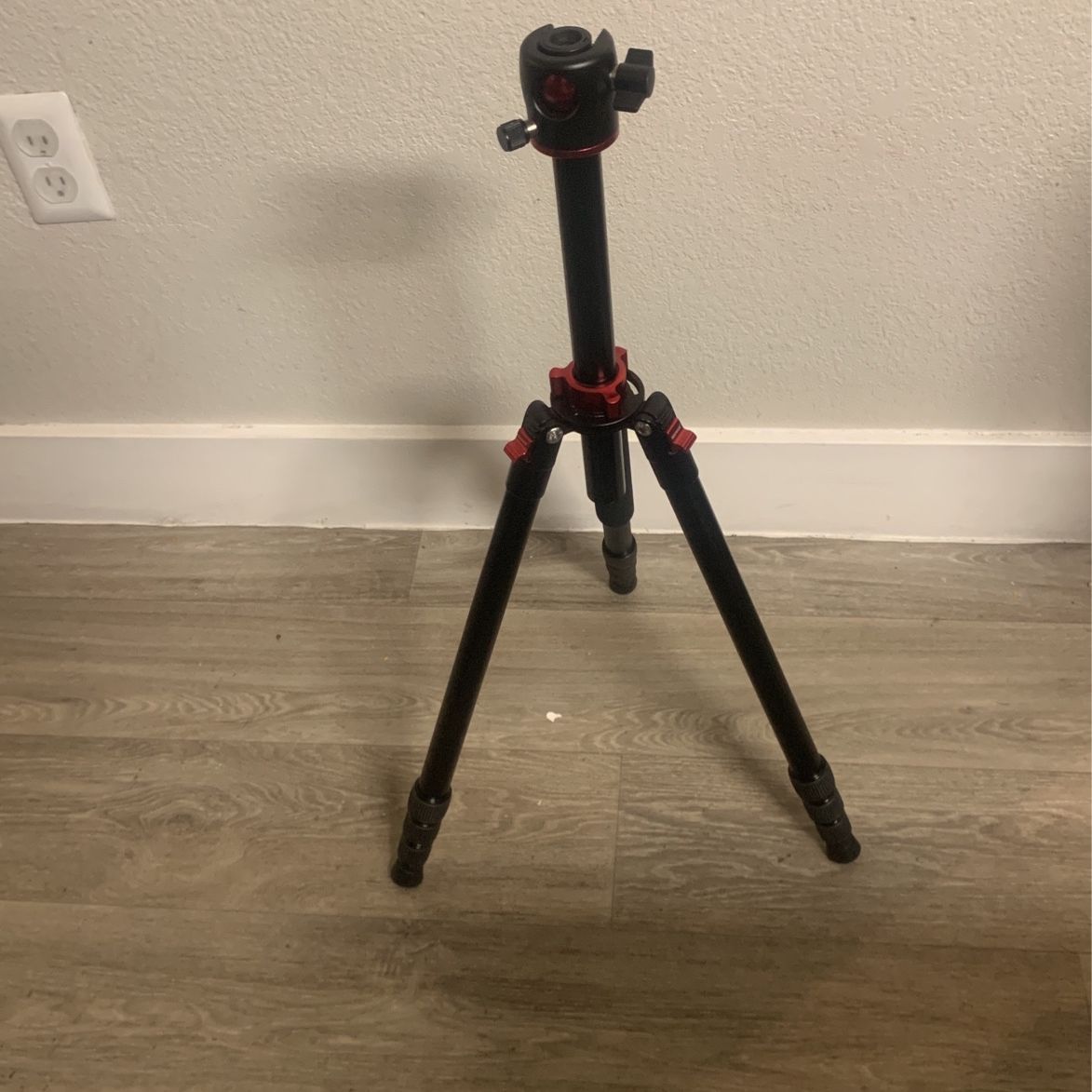Neewer Camera Stand
