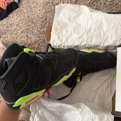 Jordan 6’s Glow In The Dark 