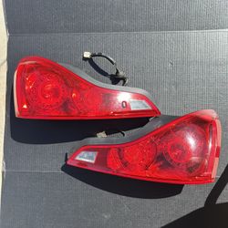 G37 Coupe Taillight 