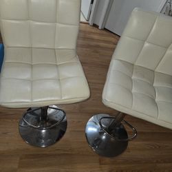 Bar Stools With Glass Top Table 