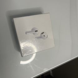 AirPods 4 With Active Noise Cancellation 