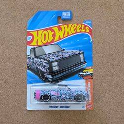 Hot Wheels - '83 Chevy Silverado