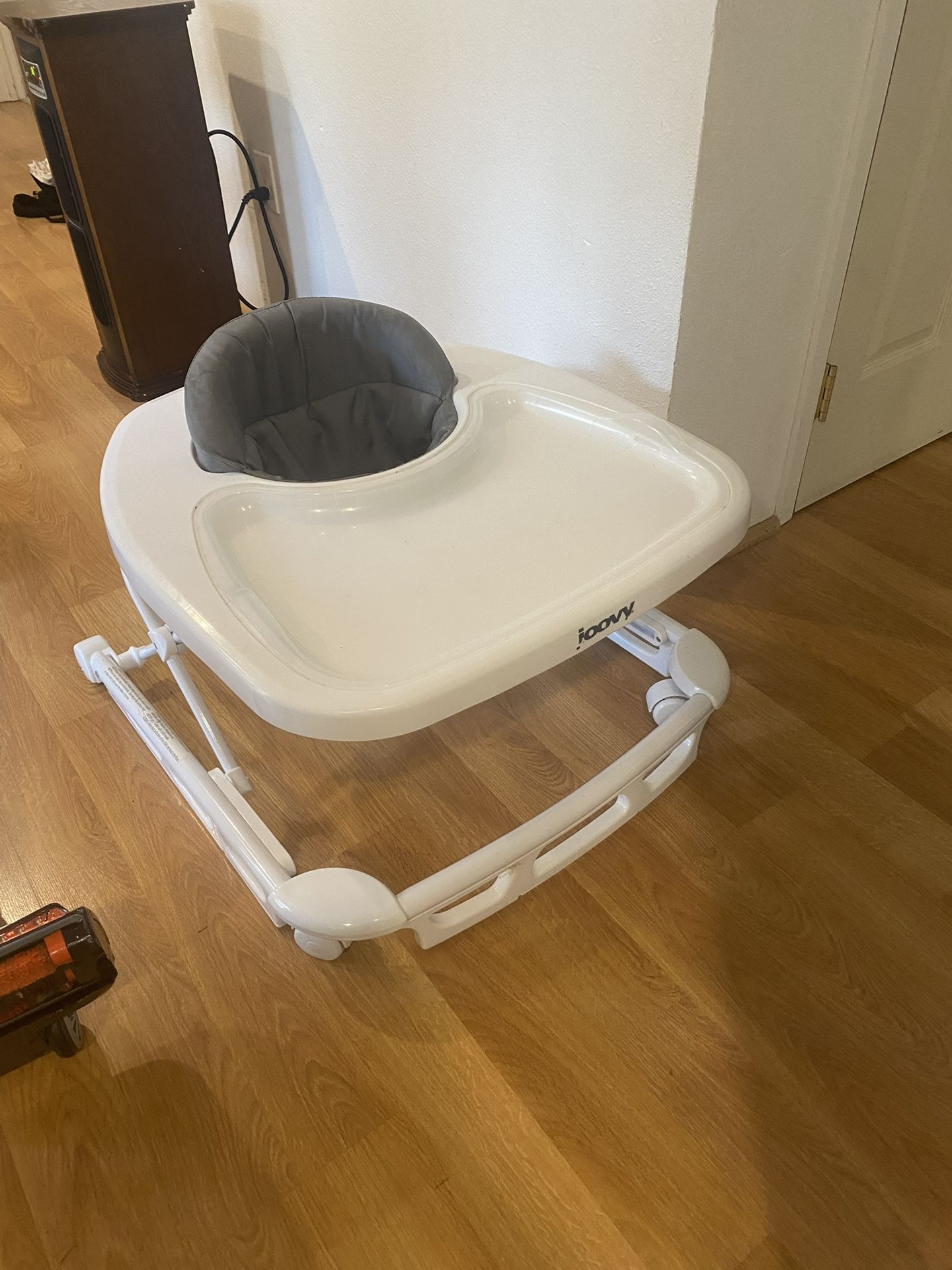 Joovy Spoon Baby Walker