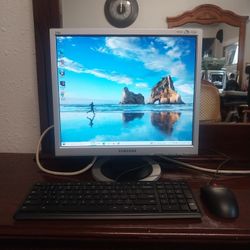Samsung  Monitor  +  Keyboard  +  Mouse 