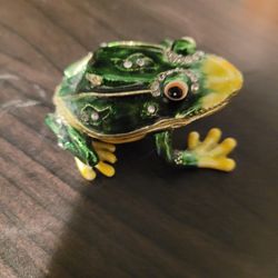 Work of Art Frog Trinket Box Jewels Rhinestones Secret Compartment

