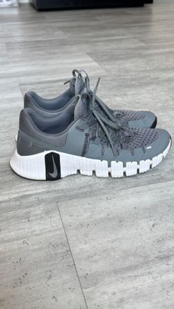 Nike free metcon 5, size 9.5