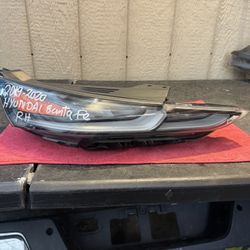 2019 2020 HYUNDAI SANGA FE RIGHT SIDE DRL HEADLIGHT OEM USED 
