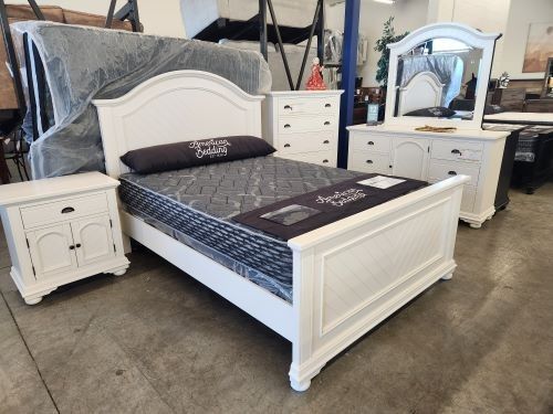 BROOK WHITE BEDROOM SET