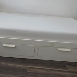 Bed & Mattress  Twin 