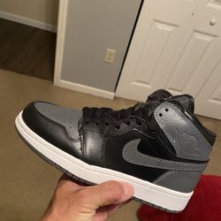 Nike Air Jordan Men’s Size 8 (New)