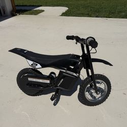 Razor MX125 kids electric dirtbike