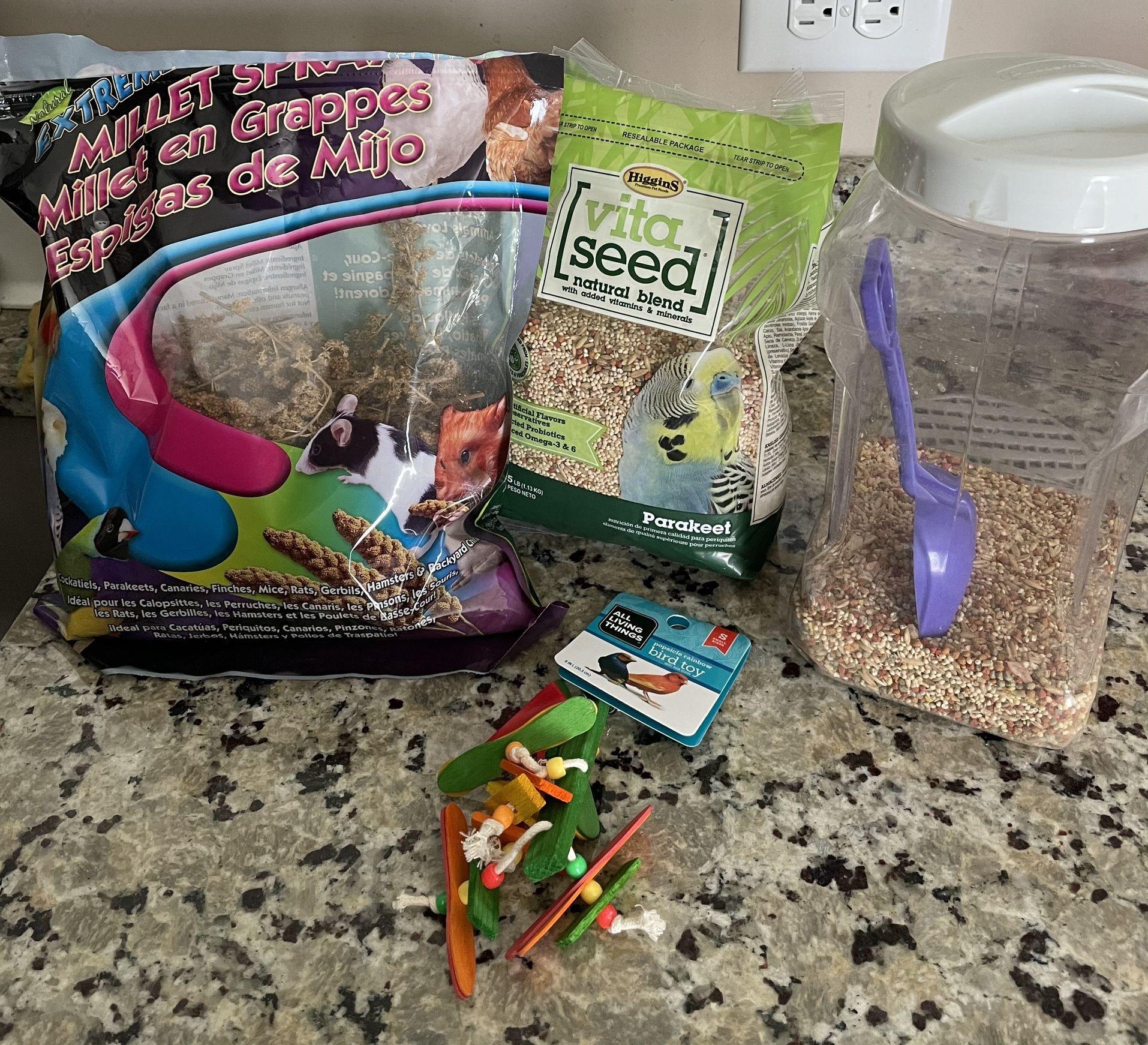 Small/Med Bird Food