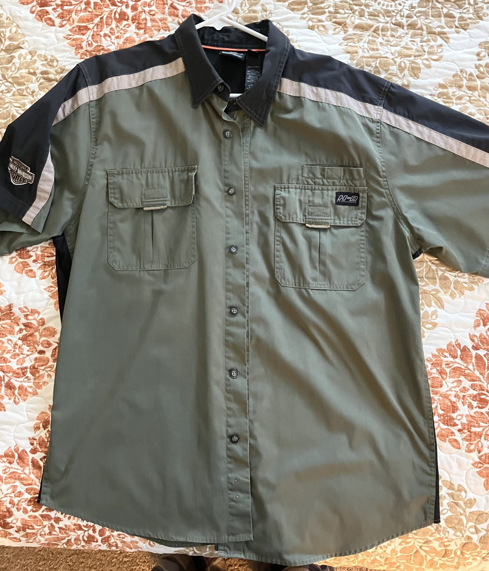 Harley-Davidson XL Performance Vented Button Down Shirt