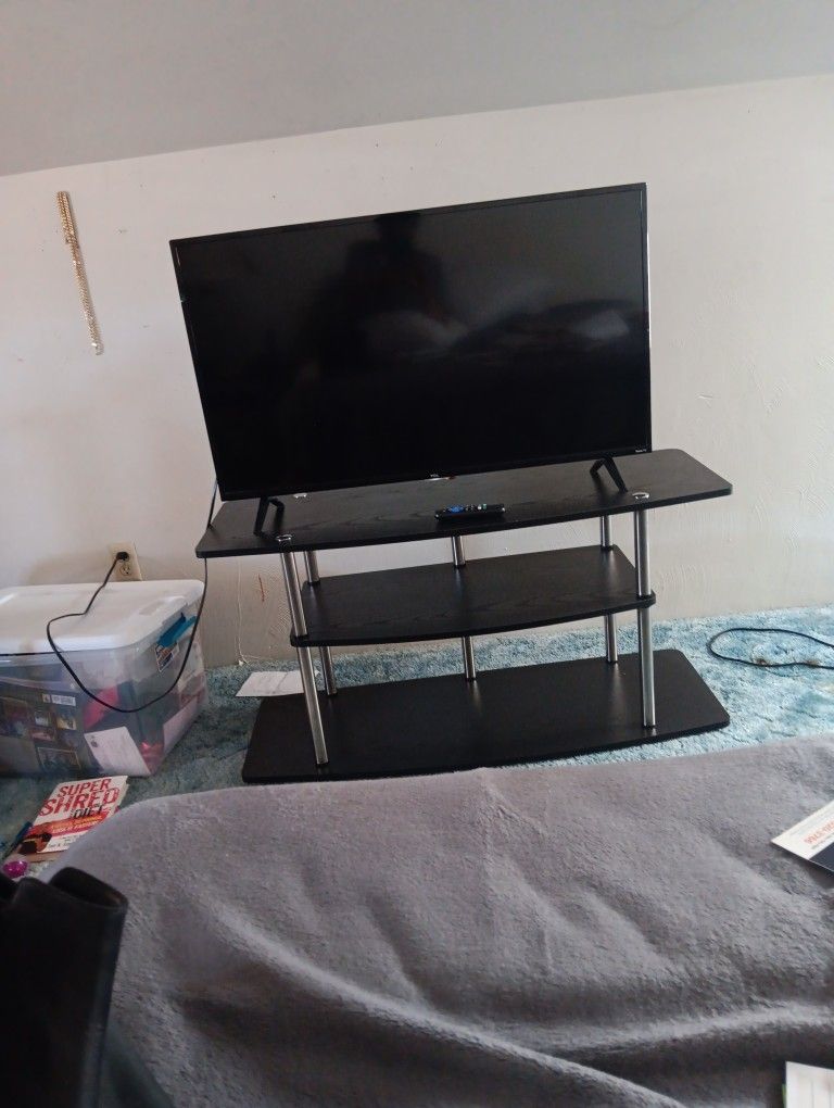 40' TV