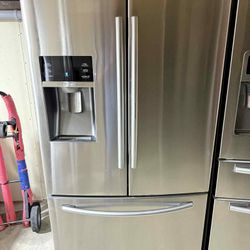 Refrigerator 