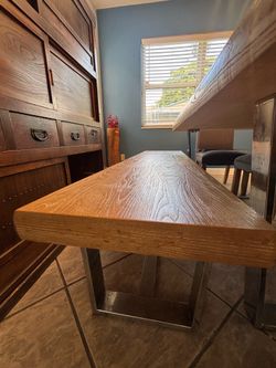 Dinning Table