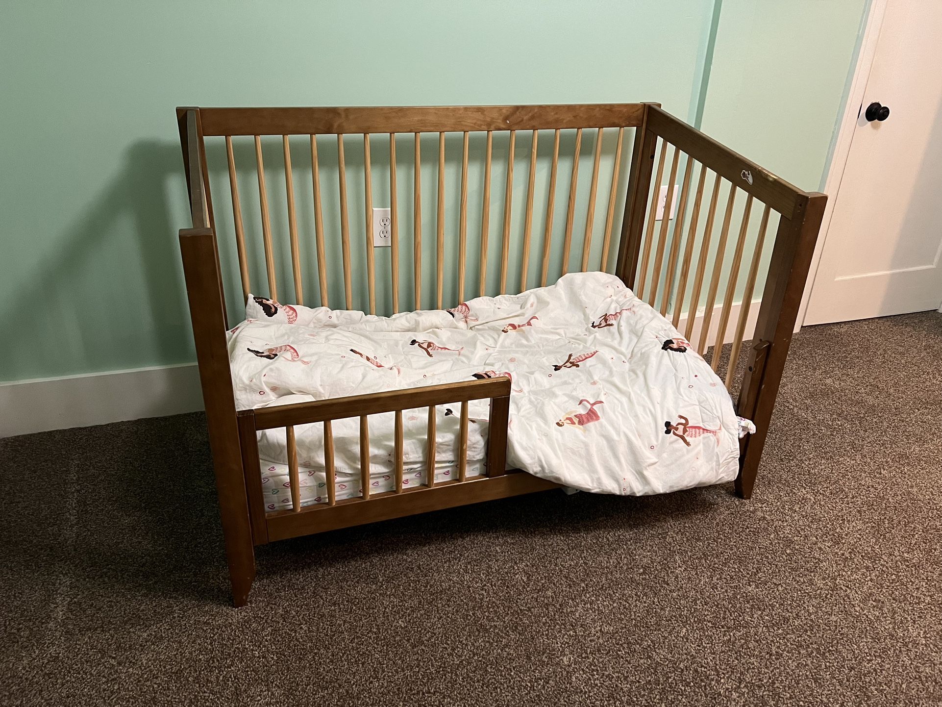 Convertible Crib/Toddler Bed
