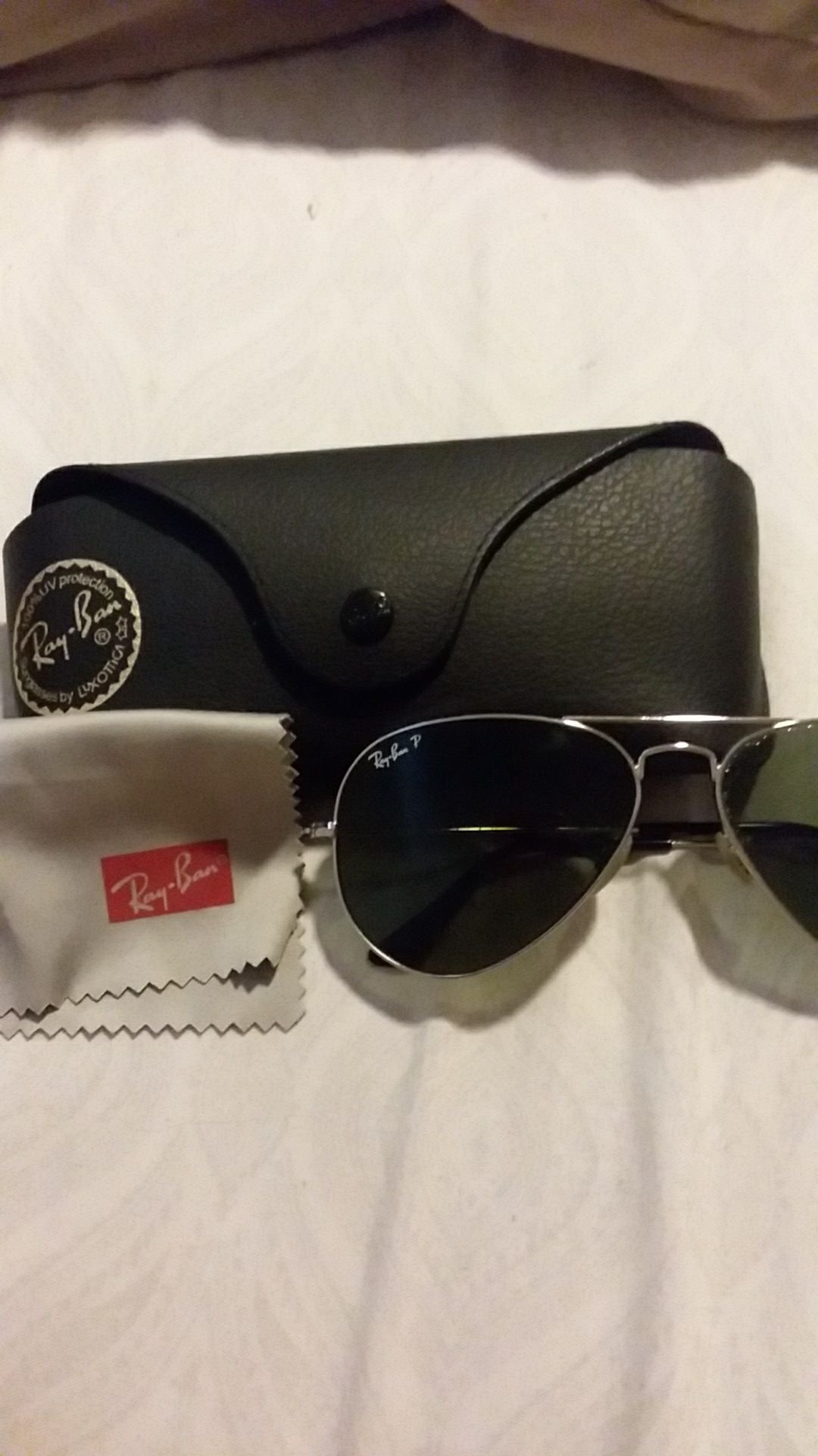 Rayban unisex augmentation