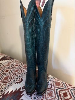 High knee boots