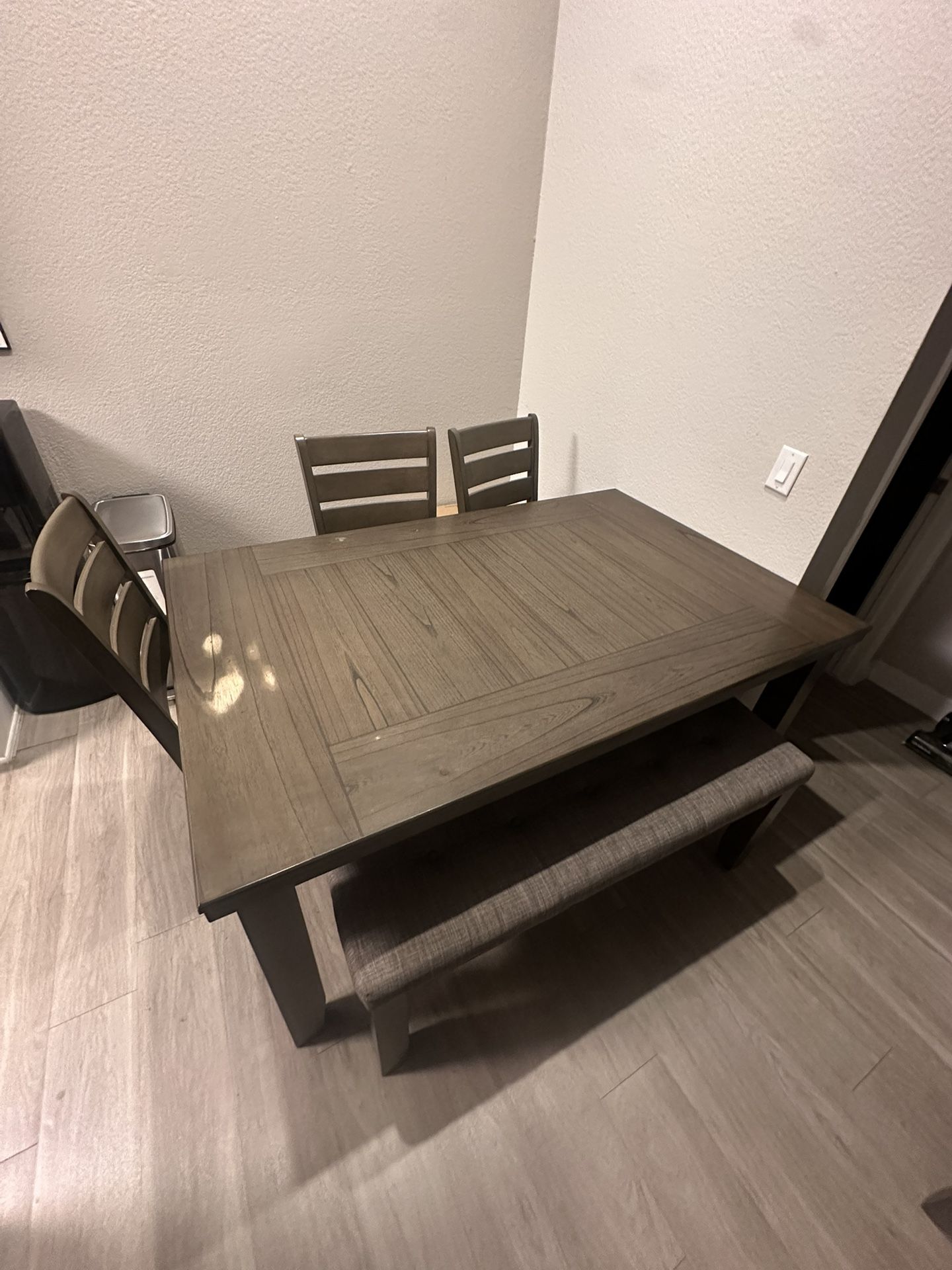 Kitchen Table With Chairs 