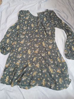 L green Trixxi floral dress.