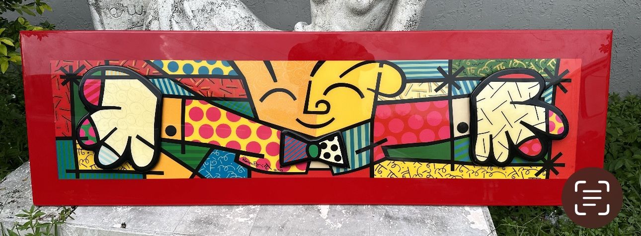 Romero Britto The Hug Romero Britto “The hug” 1993 3D Acrylic Sculpture