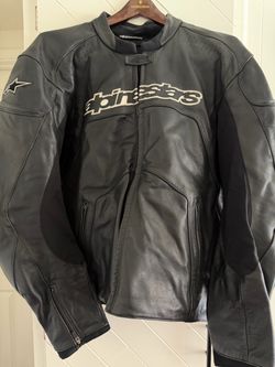 Alpinestars Men’s leather motorcycle jacket size 52