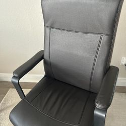 Brown Leather Desk Chair (MOVING OUT)