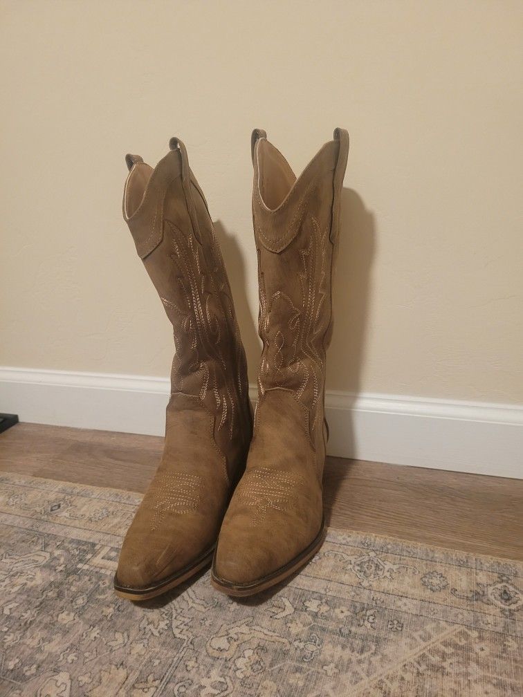 Faux Leather Brown Boots 7.5M