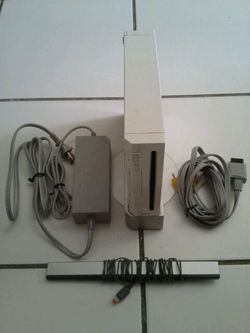 Wii gaming console with sensor bar