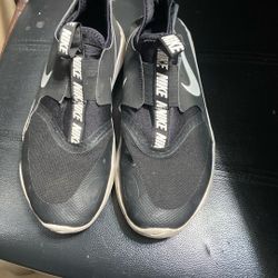 Nike Flex Runner Size 6.5Y 
