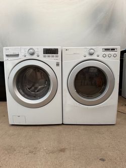 LG washer and dryer gas laundry set