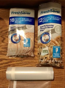 FoodSaver 18 Quart-sized Vacuum Zipper Bags and 12 Gallon-sized