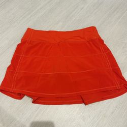 Lululemon Tennis Skirt Size 6 - Like New