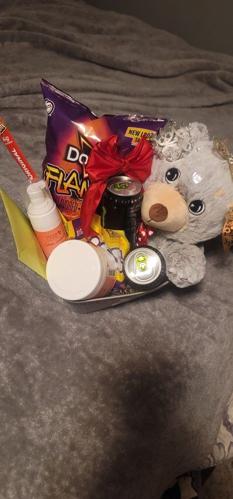 Canasta De  San Valentin