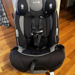 Safety 1st Grow and Go All-in-1 Convertible Car Seat
