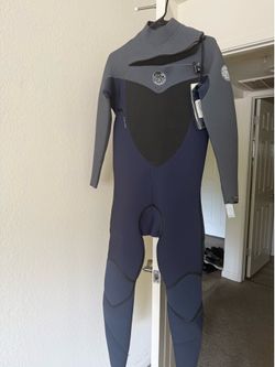 Rip curl wet suit. Brand new