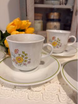 vintage adorable tea set