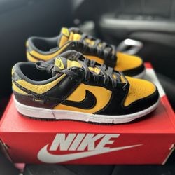 Nike Dunk Low… ( Reverse Golden Rod )