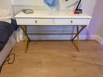 2 desks