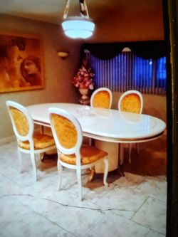 Roma dining room set