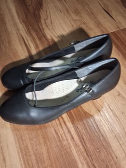 Capezio Jr. Footlight Tap Shoes - Size 8.5 M (With Tele Tone Taps tap shoes)