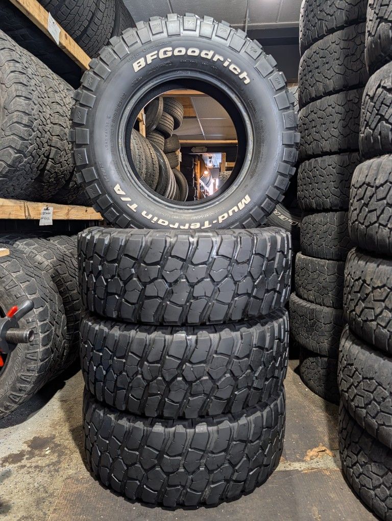 LT305/65R17
Bfgoodrich $380