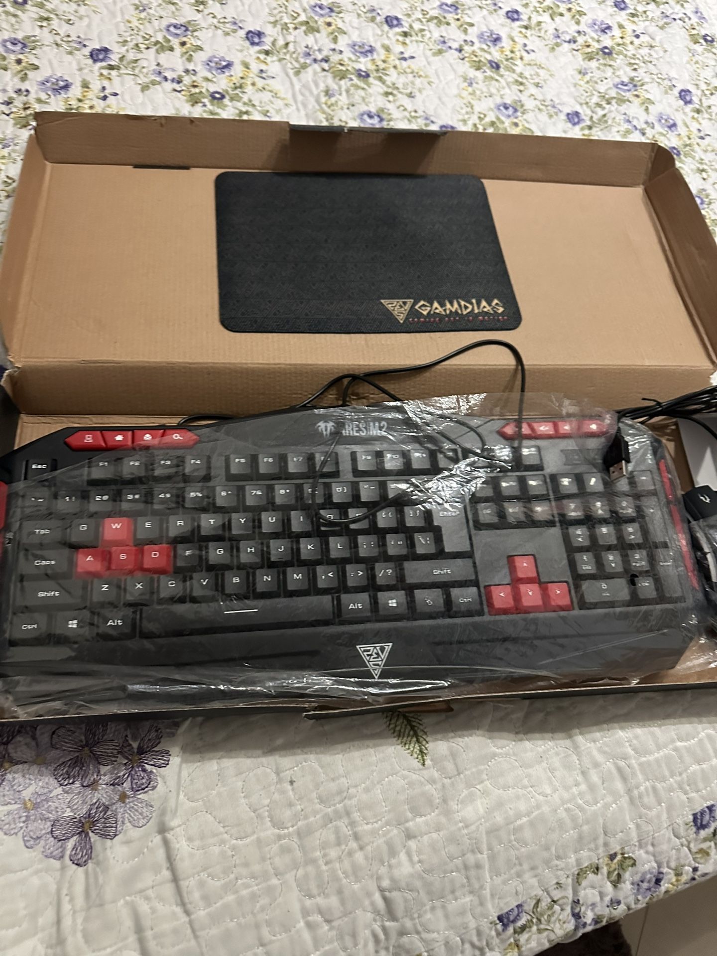 ares m2 gamer keyboard