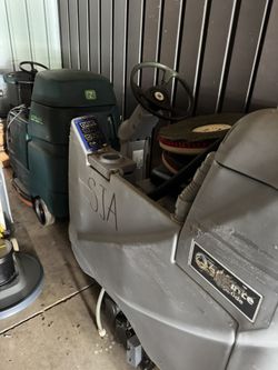 Advance Aqua Rider Carpet Extractor 