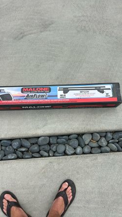 Malone AirFlow2 Roof Rack Cross Bars (50”) – Brand New